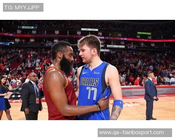 东契奇本季数据接近哈登巅峰表现35分8板9助引发关注