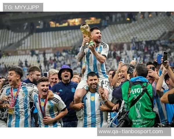 C罗征服三大联赛是否还需世界杯证明自己梅西未能做到的成就